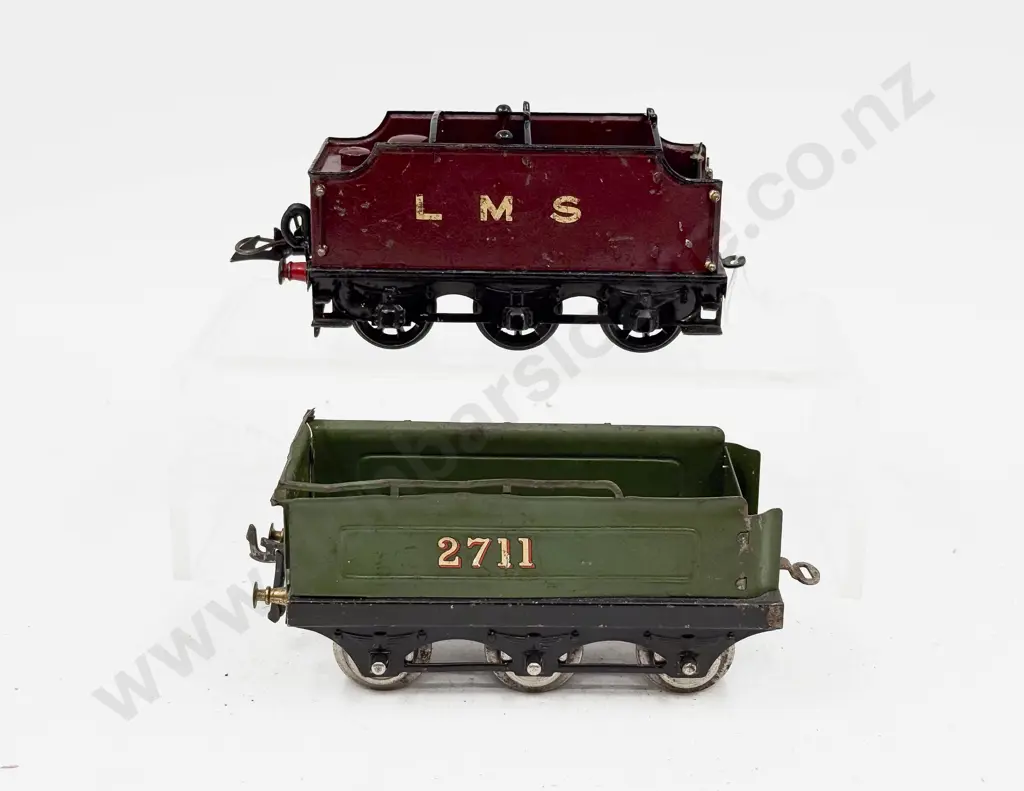 Hornby Two Special  Locomotive Tenders Only 2711 green and LMS red Image 1++