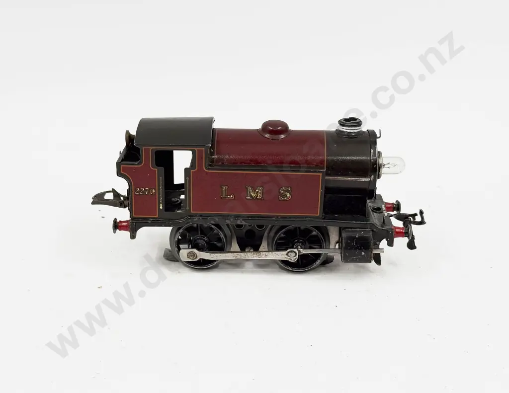 Hornby EM320 0-4-0 Tank Locomotive LMS 2270 electric 20-volt 3-rail Image 1++