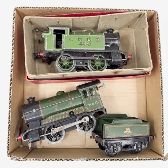 Hornby Boxed No40 Tank Locomotive LNER 460 and Type 51 Locomotive & Tender 50153 BR green