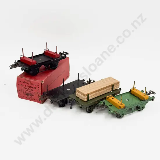 Hornby Series LNER Timber Wagon with Three Different Examples Lumber Wagons