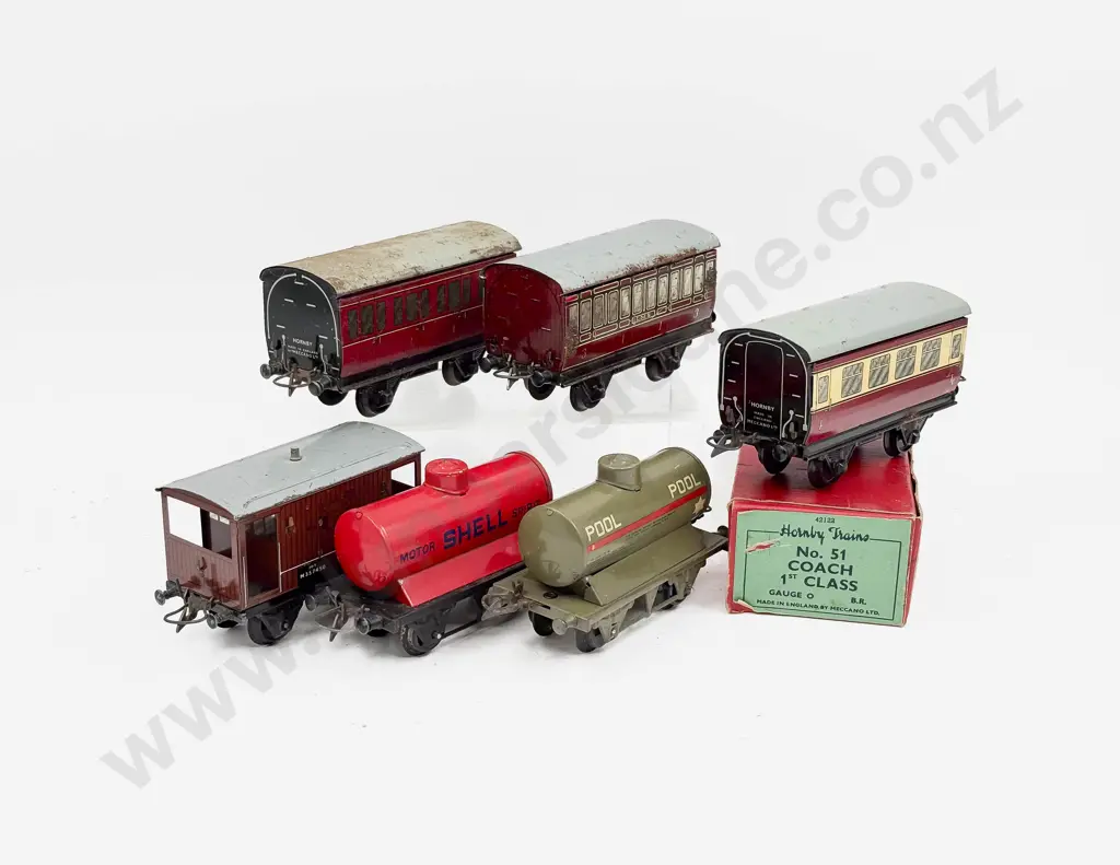 Hornby Three Assorted Passenger Coaches with Two Tank Wagons and Brake Van Image 1++