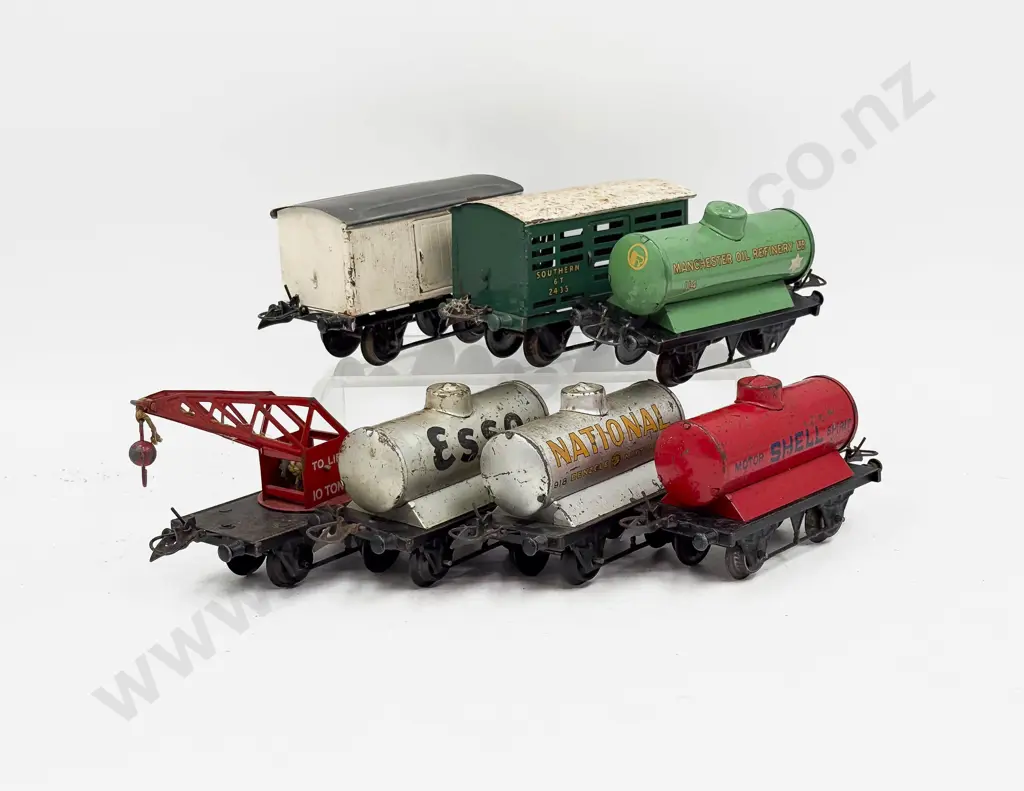 Hornby Seven Rolling Stock Wagons Image 1++