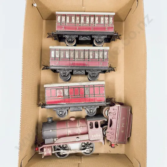 Hornby Type 501 5600 Locomotive and Tender LMS and Three Passenger Coaches