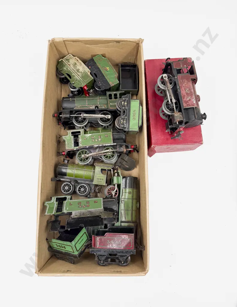 Hornby Various Locomotives Suitable for Parts and or Repair Image 1++