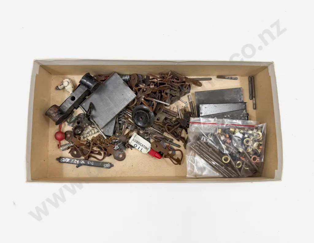 Small Qty Loco and Wagon Bits and Pieces of Repair Image 1++