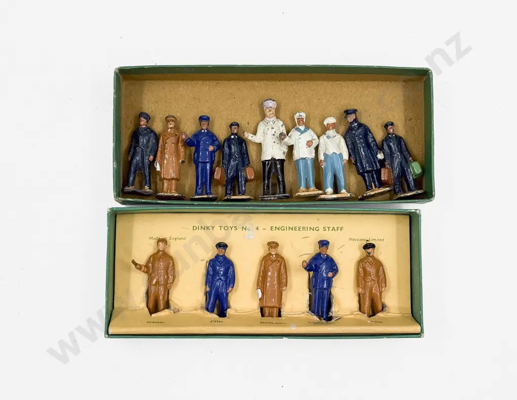 Meccano Dinky Boxed Engineering Staff No4 with Unboxed Train & Hotel Staff No5 with Extras Image 1++