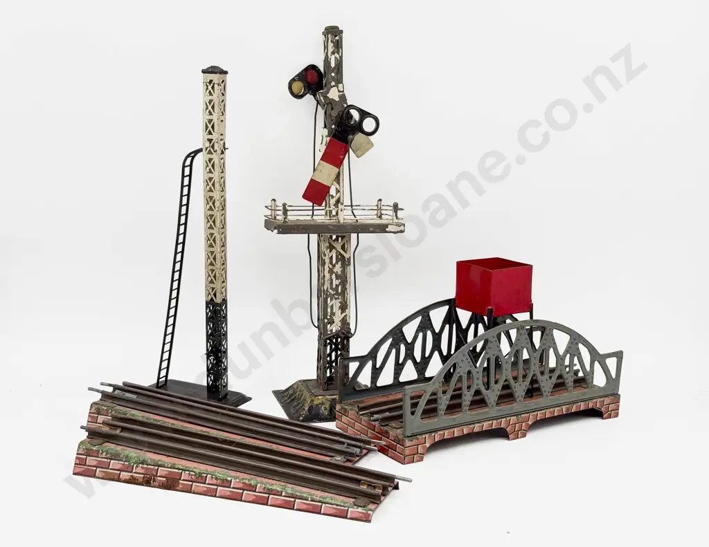 Unmarked (German) Pre-War Double Arm Signal with Bing Signal Stand and 3pce Viaduct Image 1++