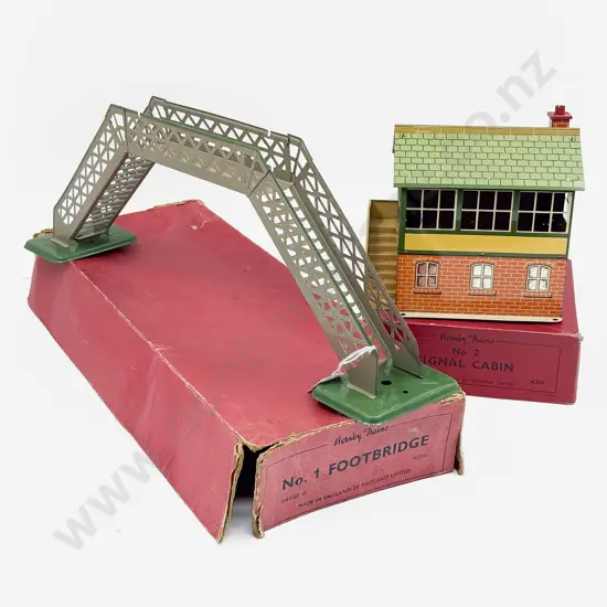 Hornby Part Boxed No1Footbridge and No1 Signal Cabin in No2 Box
