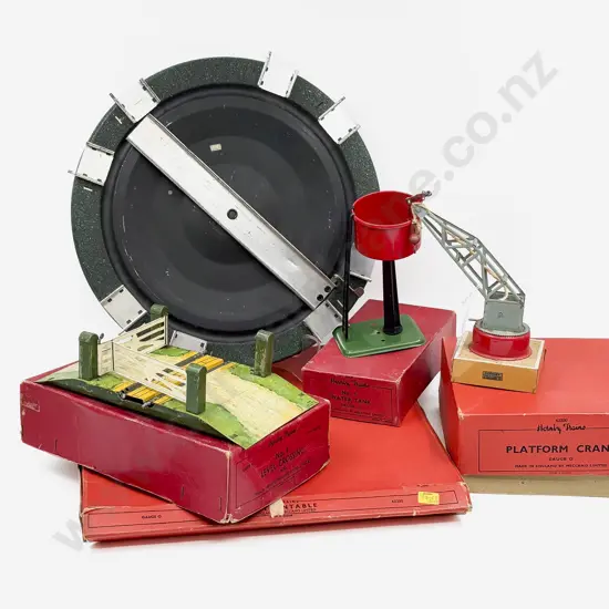 Hornby Boxed No2 Turntable No1 Level Crossing Water Tank and Platform Crane