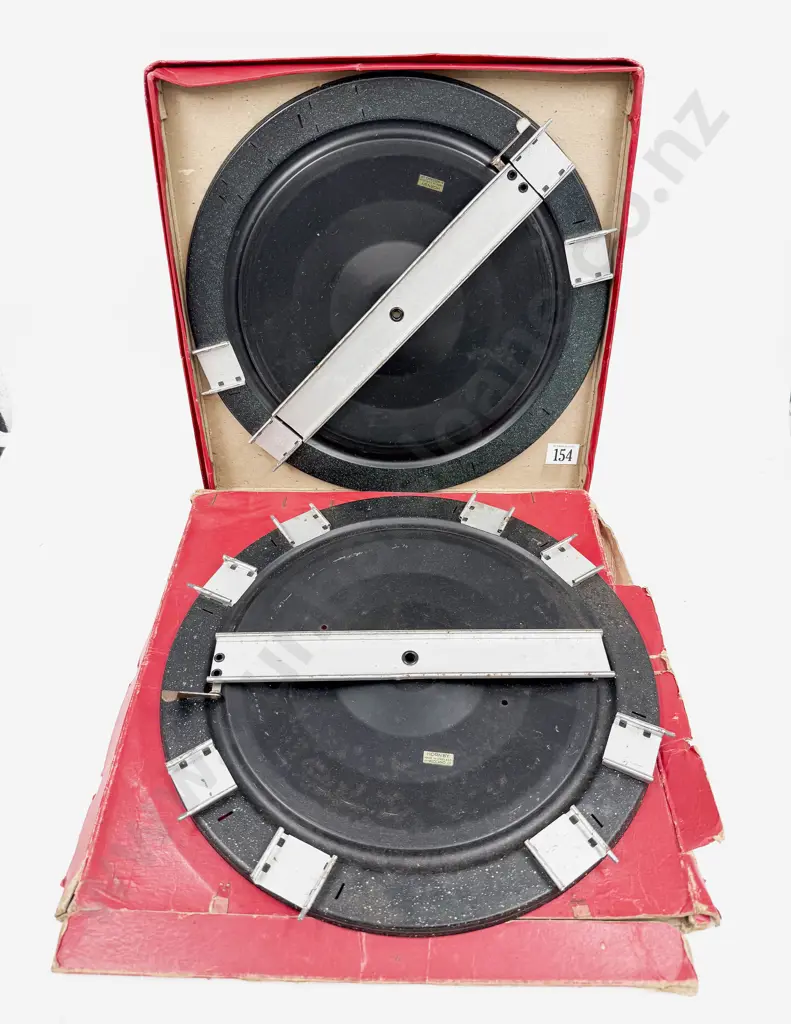 Hornby Boxed No2 Turntable x2 Image 1++
