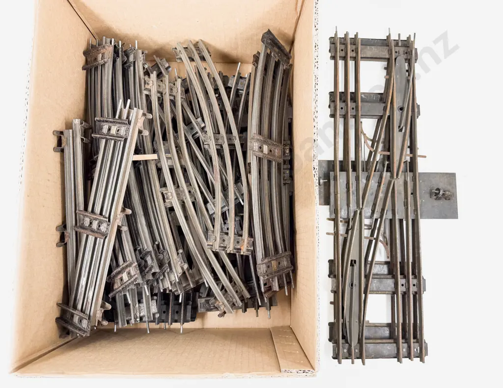 Hornby 3-rail Cross-Over Points with Carton Qty Track and Various Points Image 1++
