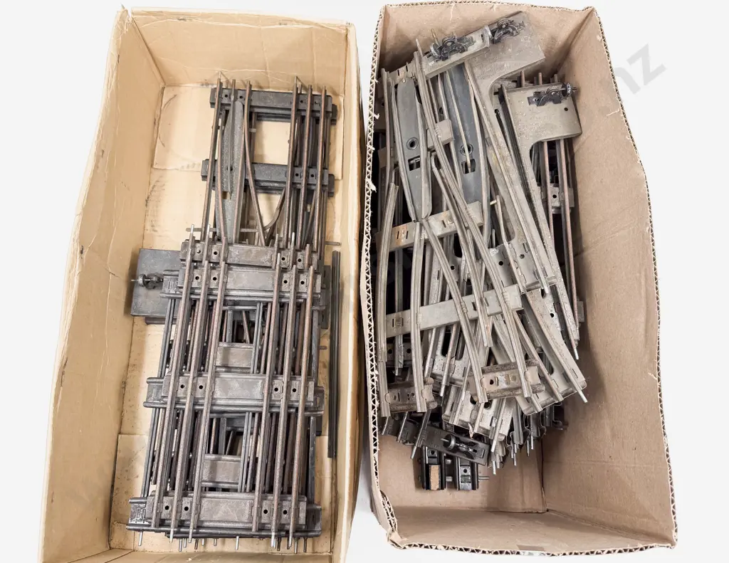 Hornby 3-rail Cross-Over Points with Carton Qty Track and Various Points Image 1++