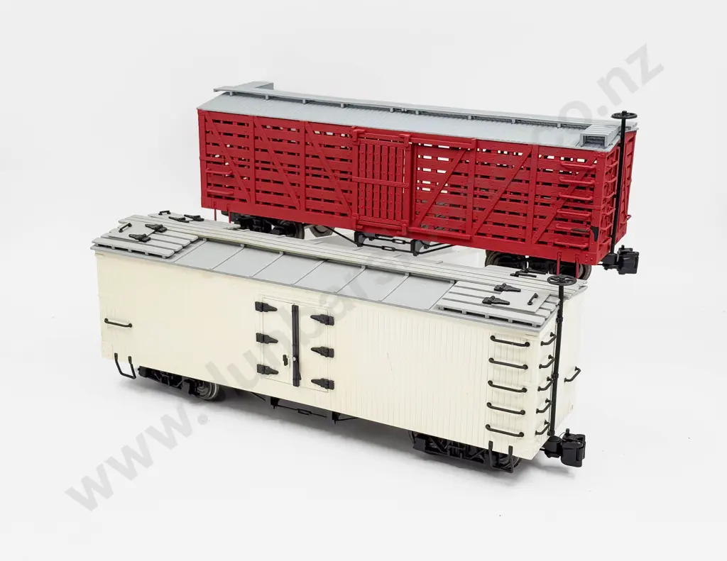 Bachmann Gauge 1/G Scale Three Box Cars with Hopper Van and Log Truck Image 1++