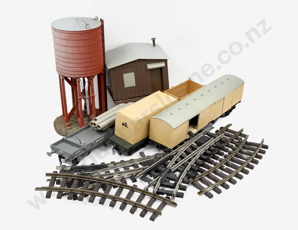 Kit Constructed Gauge 1/G Scale Goods/Shed Station Image 1++