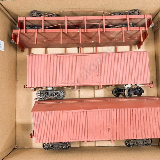 Ken Cassells Scratch Built O Gauge Vintage NZ Railway Two Box Cars and Two Flat Car with Side Stakes