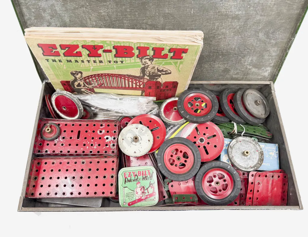 Post-War Ezy-Bilt The Master Toy Made in Australia Construction Set 6 in Tin Box Image 1++