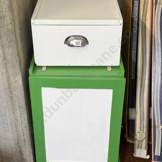 Post-War Ezy-Bilt Plates Fitted into Chest with Two Tiers Instruction Book Set 1 to 5 on Cabinet