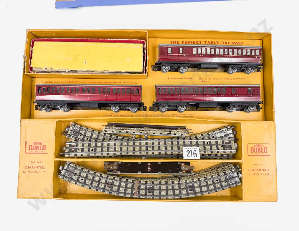 Hornby Dublo EDP14 2-6-4 Tank Passenger Train Box Image 1++