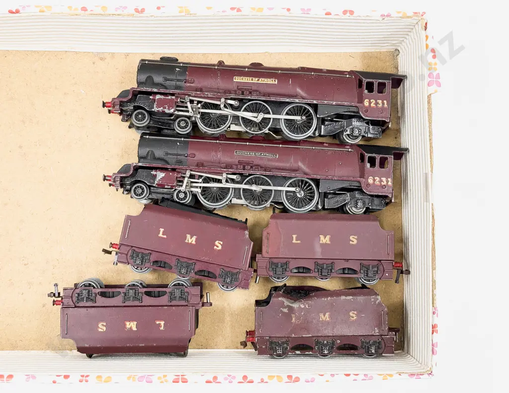 Hornby Dublo Two EDL2 Locomotives Duchess of Atholl 6231 with Four LMS Tenders 3-Rail Image 1++