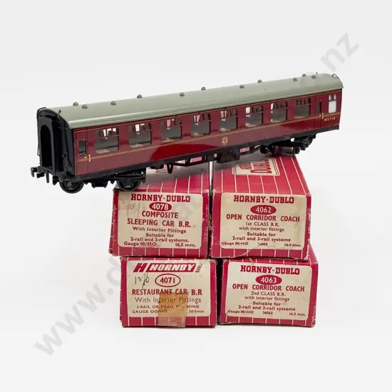 Hornby Dublo Boxed BR Corridor Coaches 4062 4063 4078 4071