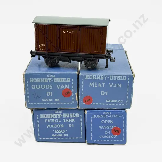 Hornby Dublo Boxed Four Rolling Stock Wagons - fine condition