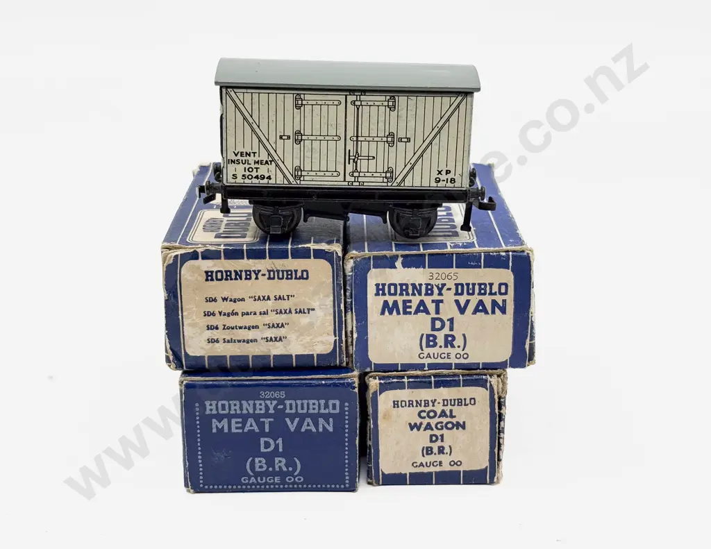 Hornby Dublo Boxed Four Rolling Stock Wagons - light age wear Image 1++