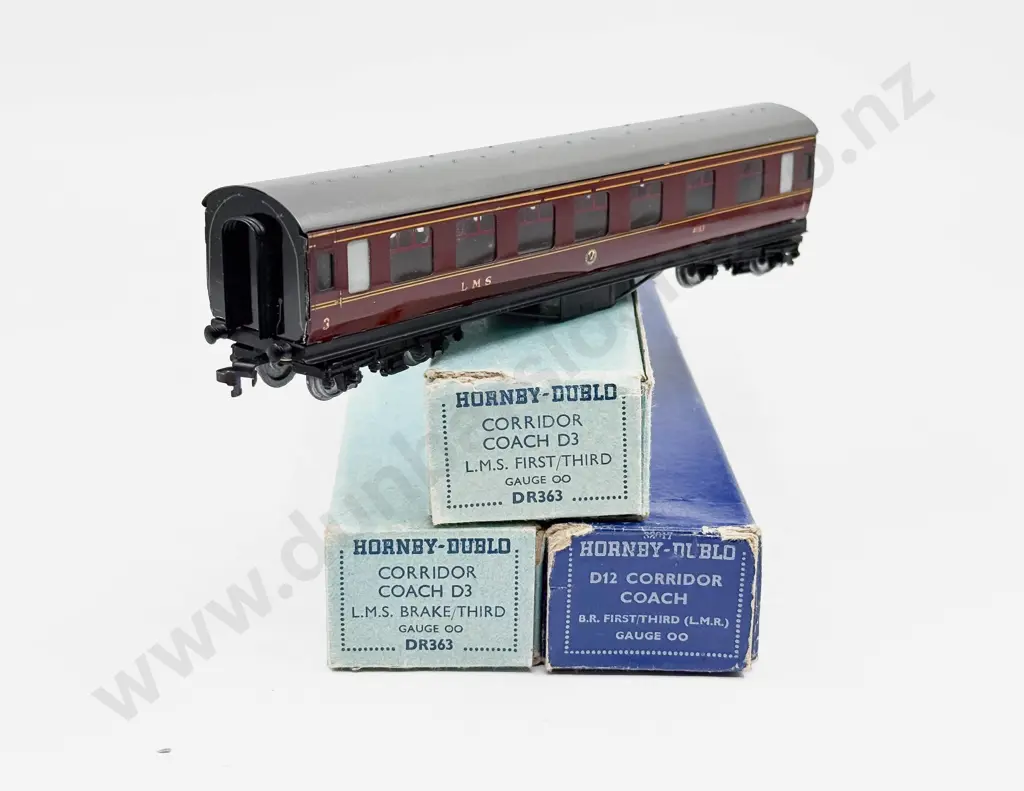Hornby Dublo Boxed Corridor Coach LMS Brake/3rd and 1st/3rd x2 Image 1++