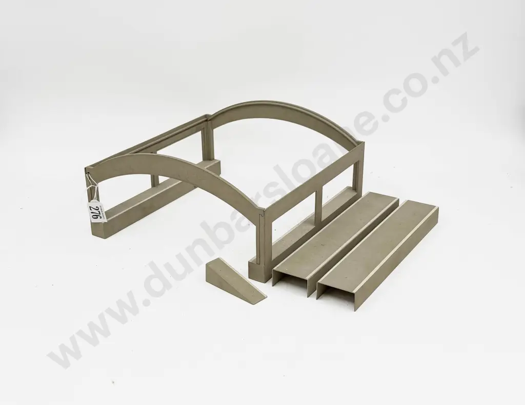 Trix Twin Railway Manyways Station Canopy Frame with Two Platforms Image 1++