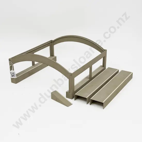 Trix Twin Railway Manyways Station Canopy Frame with Two Platforms