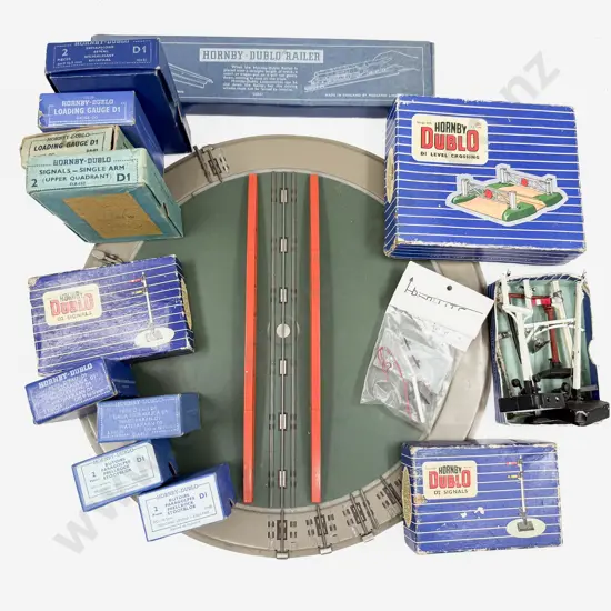 Hornby Dublo Boxed and Unboxed Turntable Buffers Stops Level Crossing Railer and Assorted Signals