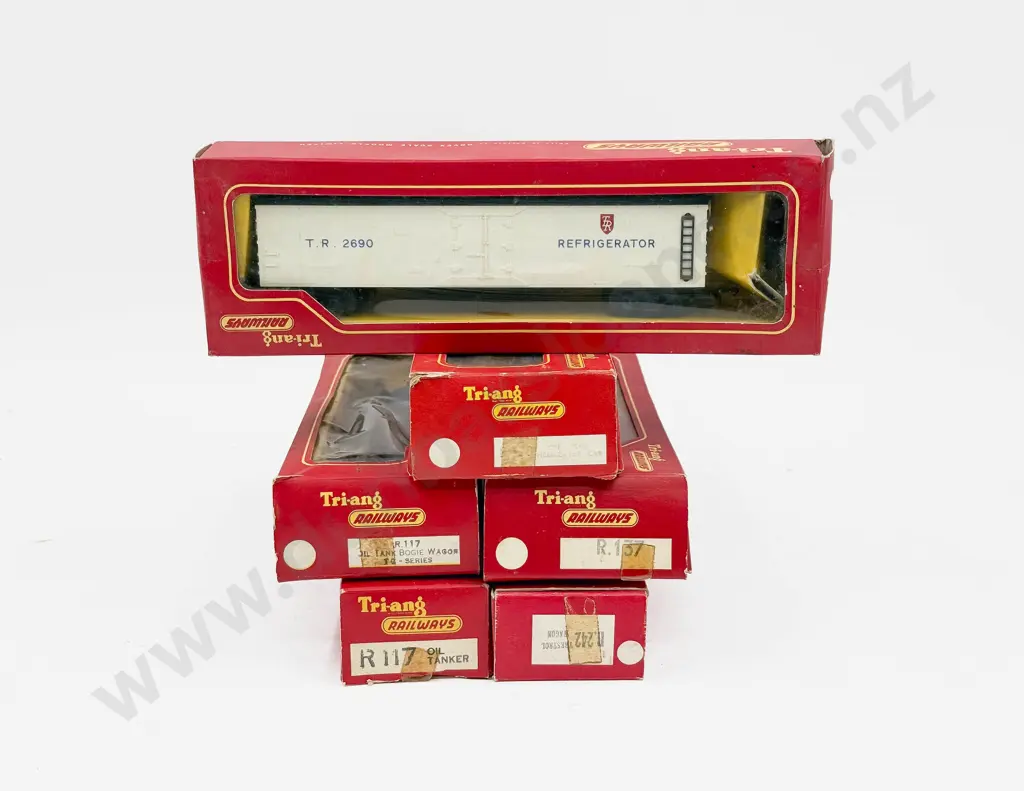 Triang Railways Boxed R129 x2 R117 x2 R137 Image 1++