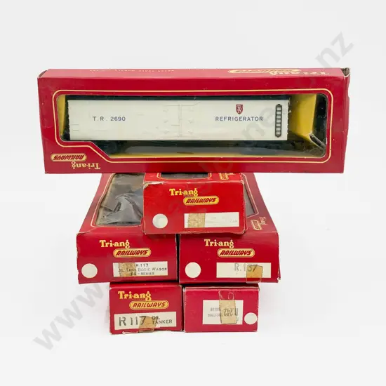 Triang Railways Boxed R129 x2 R117 x2 R137
