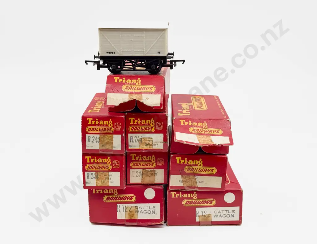 Triang Railways Boxed Nine Rolling Stock Wagons Image 1++