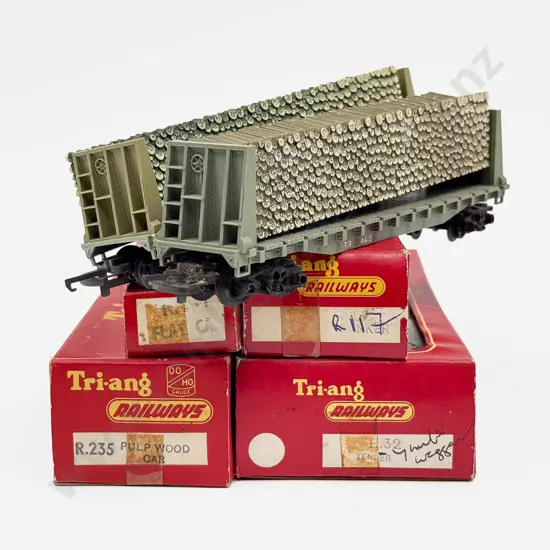 Triang Railways Boxed R3431 R248 R117x2