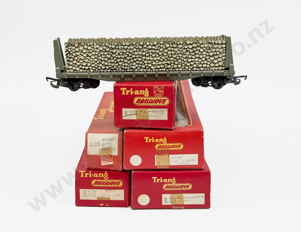 Triang Railways Boxed R235 R110 R219 R349 R129 Image 1++
