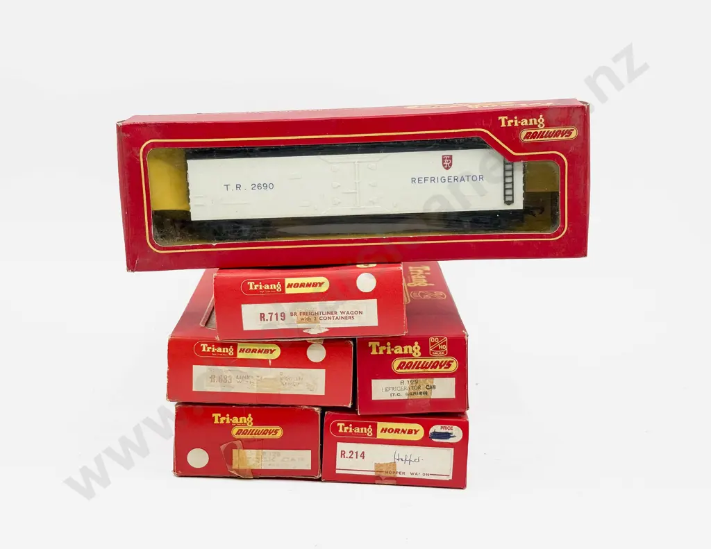 Triang Railways/Hornby Boxed R633 R126 R129 R214 Image 1++