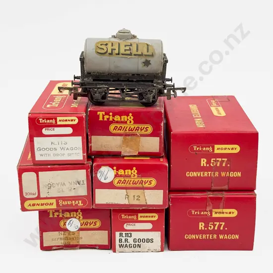 Triang Hornby Boxed Six Short Base Rolling Stock Wagons With Converter Wagon x2
