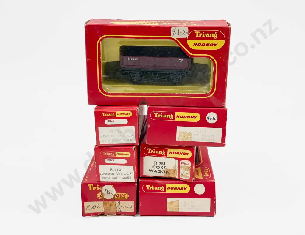 Triang Hornby Boxed Seven Short Base Rolling Stock Wagons Image 1++
