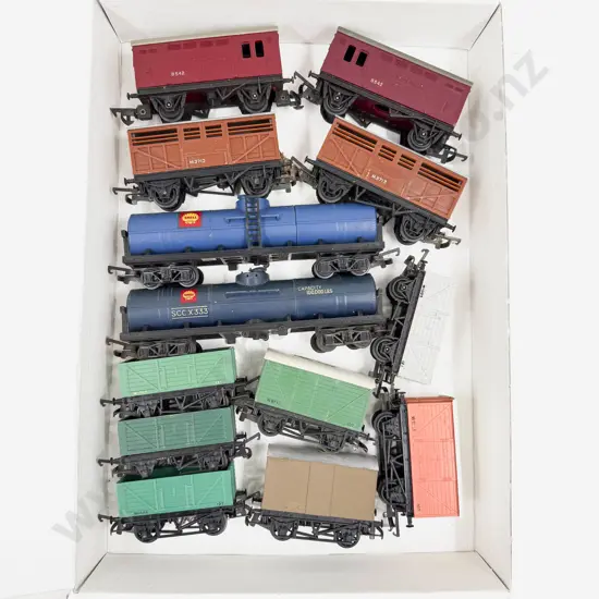 Triang Railways Thirteen Rolling Stock Wagons