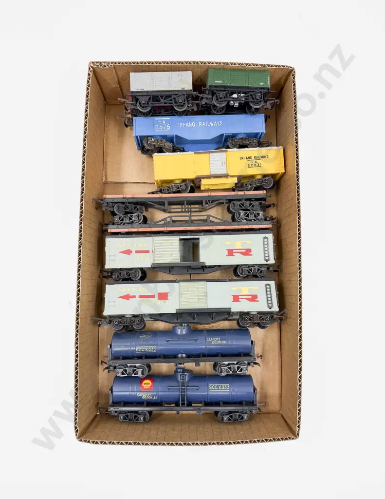Triang Railways Twelve Rolling Stock Wagons Image 1++