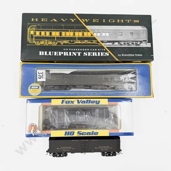 Mixed Manufacture HO Santa Fe Baggage Car B&O Express Box Car Other Unboxed and Blueprint Kit Pullman