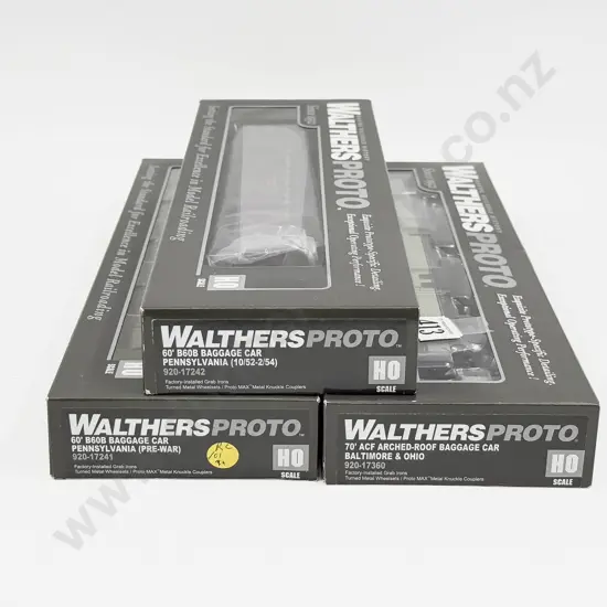 Walthers HO Proto Series Three Passenger Coaches