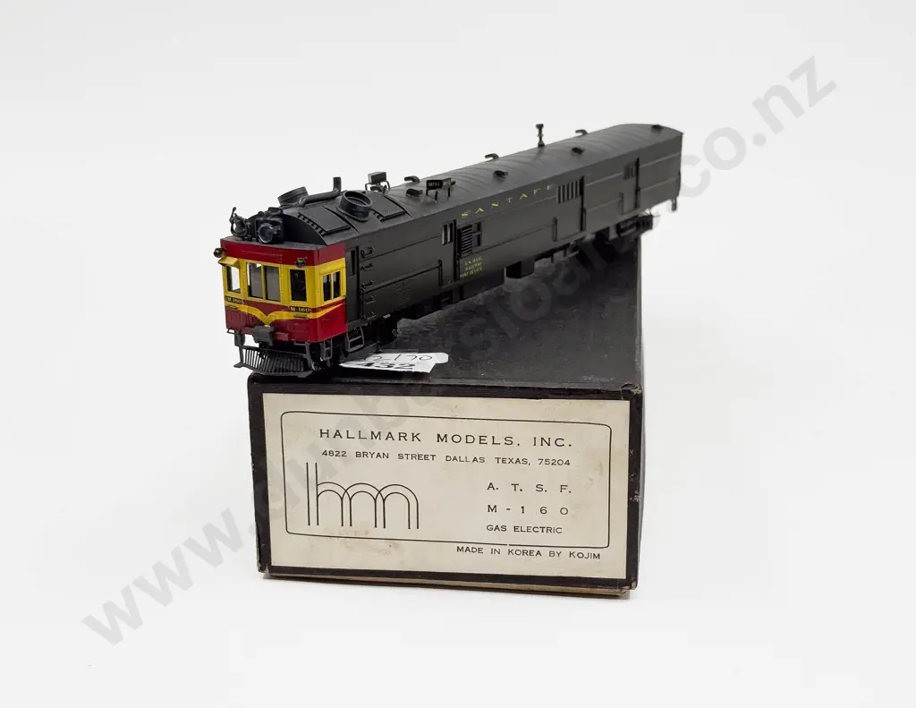 Hallmark Models Inc HO Sante Fe M-160 Gas Electric Locomotive US Mail Image 1++