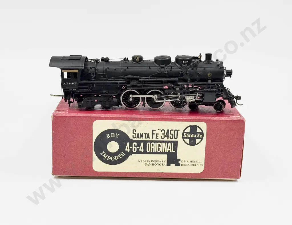 Key Imports SamHongsa HO Santa Fe 4-6-4 ATSF 3450 Class Locomotive and Tender Image 1++