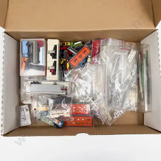 N Gauge Good Quantity Vehicles Figures Lineside Accessories and Diecast Kits