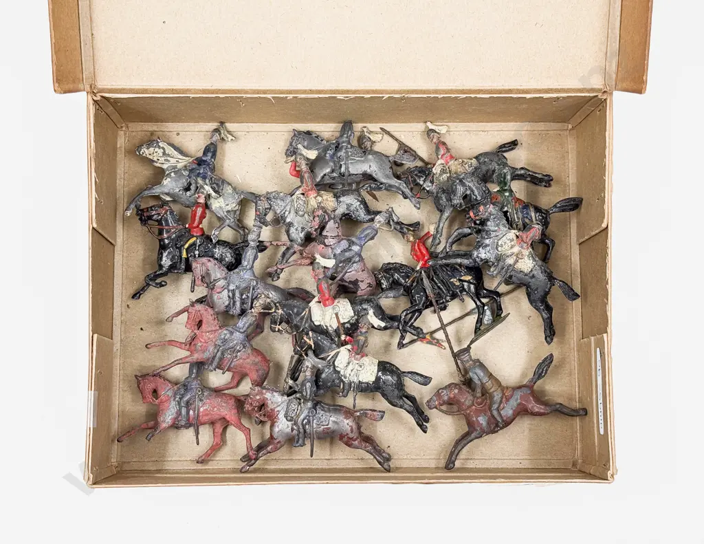 Britains and J Hill & Co Cavalry Soldiers (16) very playworn Image 1++