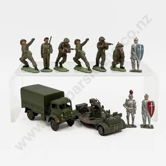 Dinky Unboxed 623 Army Wagon and 161b Anti Aircraft Gun some condition faults with Soldier Figures (9)