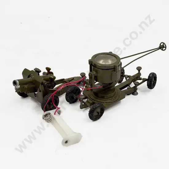 Britains Unboxed Searchlight on Mobile Chassis and Field Gun