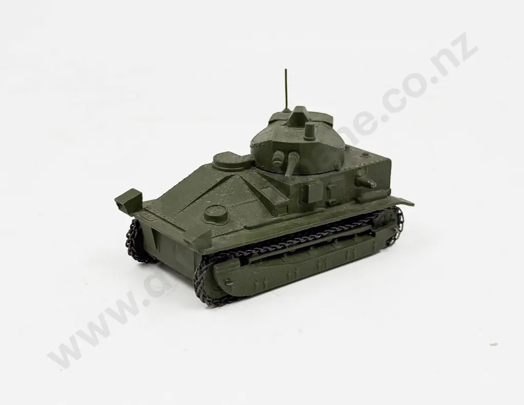Dinky (151a) Medium Tank Image 1++