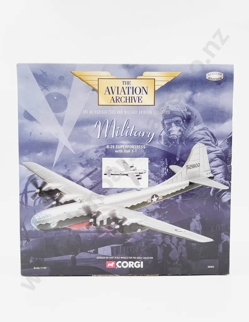 Boxed Corgi Aviation Archive 48903 Boeing B-29 Superfortress with Bell X-1 Image 1++